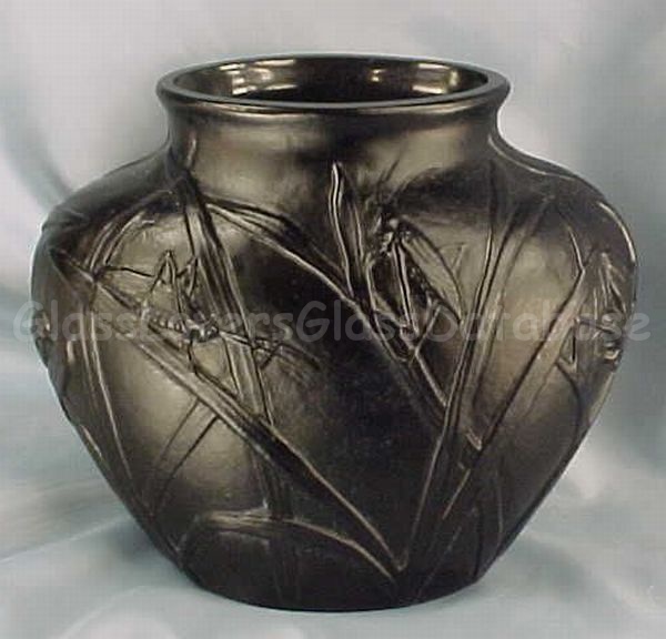 Consolidated No. 2666 Martele Katydid Black Vase